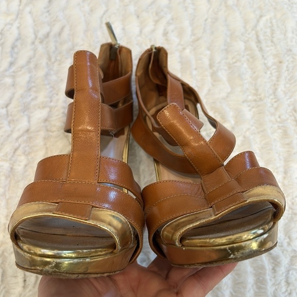 Christian Dior Leather Cutout Accent Gladiator Sandals
Women's Size: 37 =US 7 - Picture 3 of 9